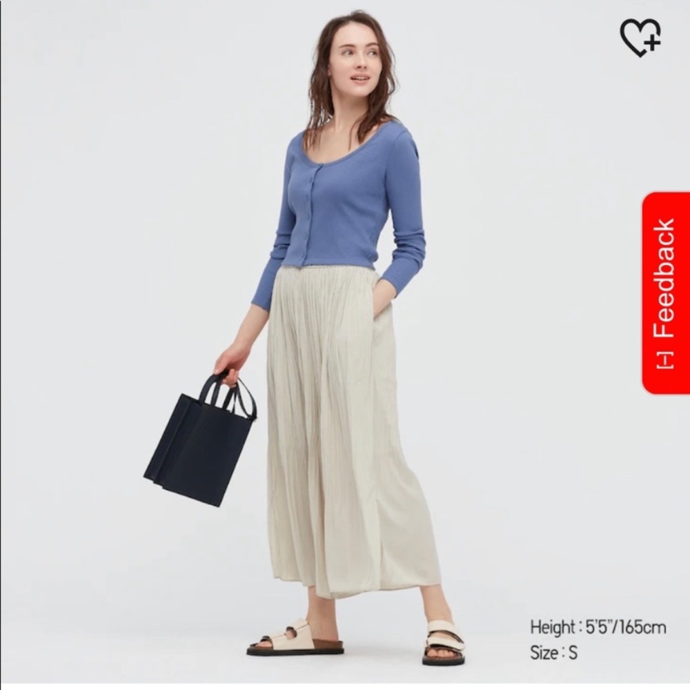 Uniqlo Olive Long-Sleeved Ribbed Crop
